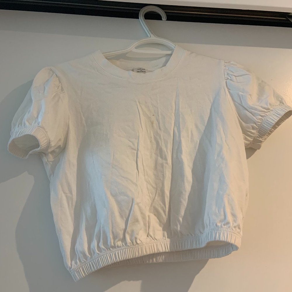 Aritzia Wilfred Piaget T-Shirt Cropped, cinched-waist t-shirt